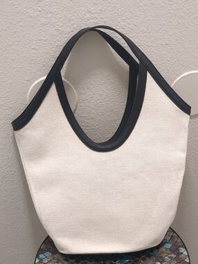 Banana Republic Canvas Tote Bag with Black Trim - Women's Shoulder Bag